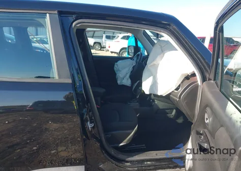 2019 Jeep Renegade Sport Fwd из США, поврежденный, VIN ZACNJAAB2KPK11512